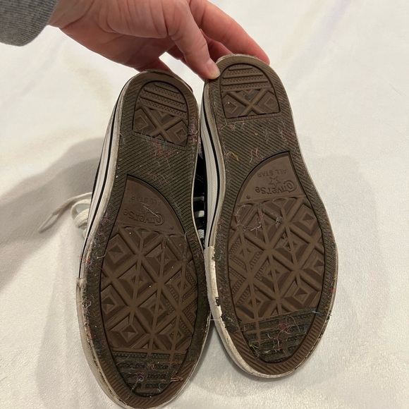 Girls’ Converse Chuck Taylor All Star Canvas High Top Shoes - Picture 10 of 11